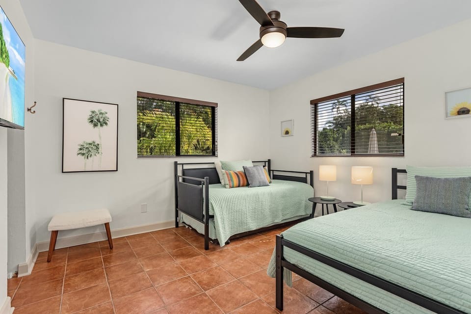 4th bedroom. Two twin beds with one trundle. 
