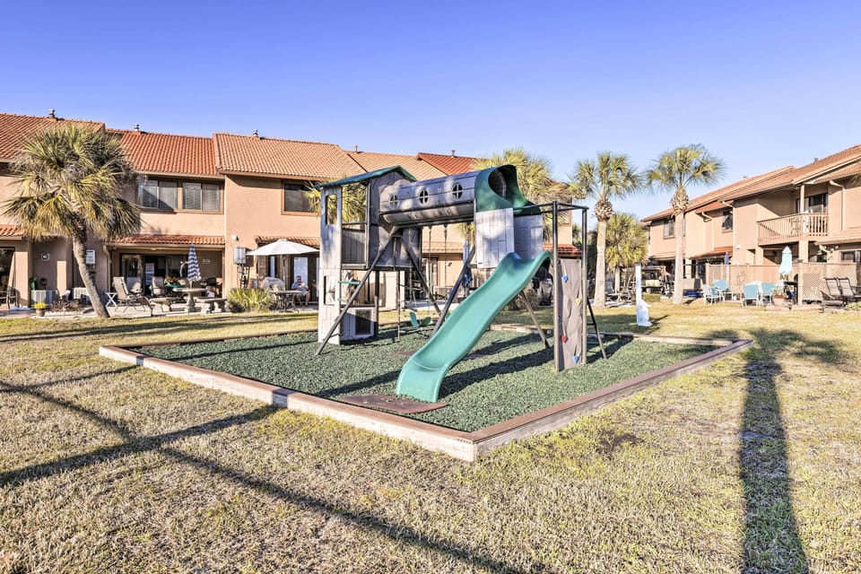 Community Amenities | Playground