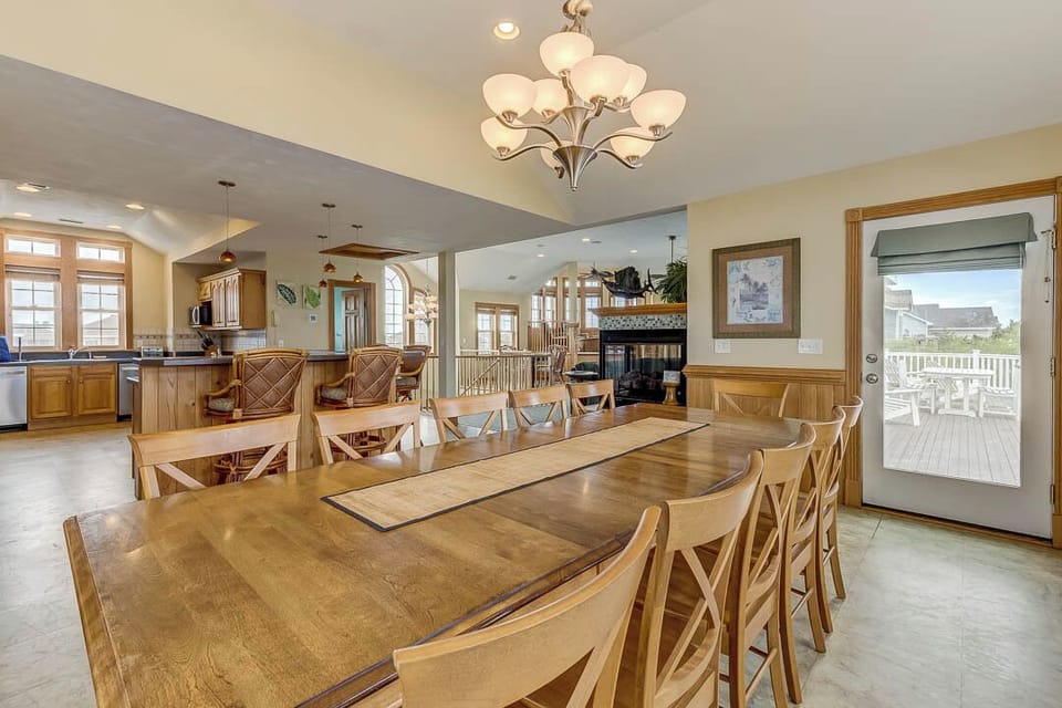Top-Level Dining Room with Table (seats 12)