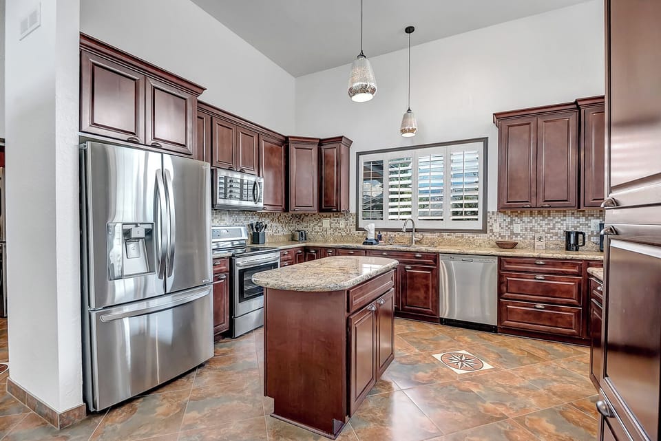 Fully Equipped Kitchen with Stainless Steel Appliances