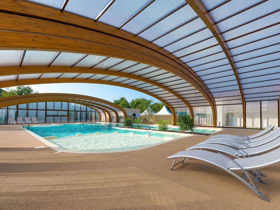 Water, Plant, Sky, Swimming Pool, Shade, Lighting, Tree, Outdoor Furniture, Leisure, Real Estate