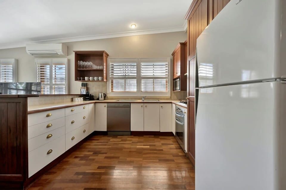 Well-Equipped Kitchen + Nespresso Coffee Machine