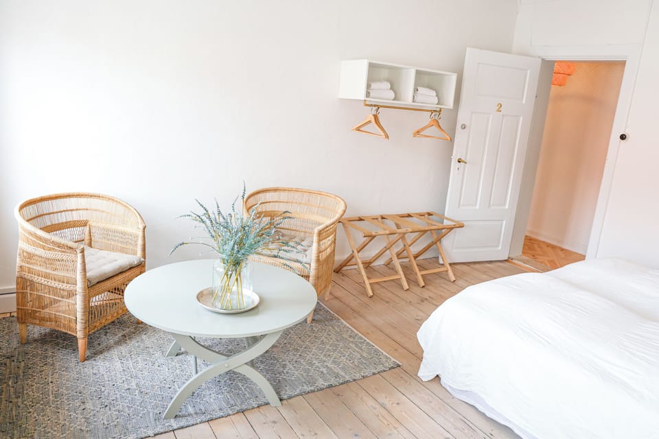 Standard Double Room - Private bath in hallway, not in room | Individually decorated, individually furnished, blackout drapes