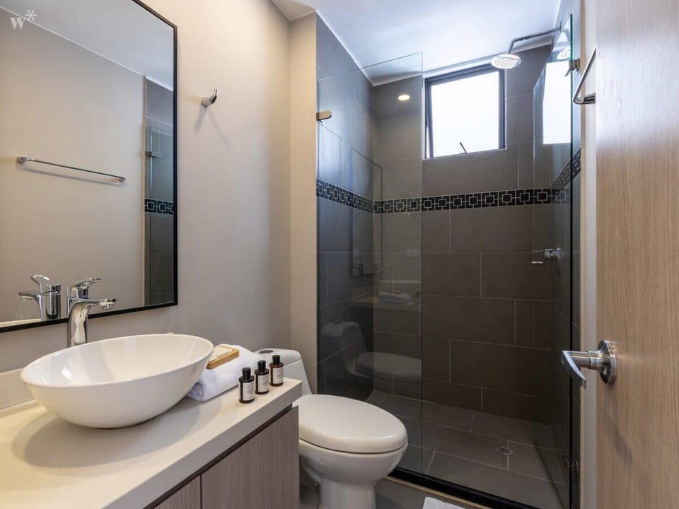 Modern bathroom