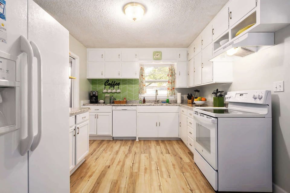 The fully functional kitchen is a joy to prepare meals in!