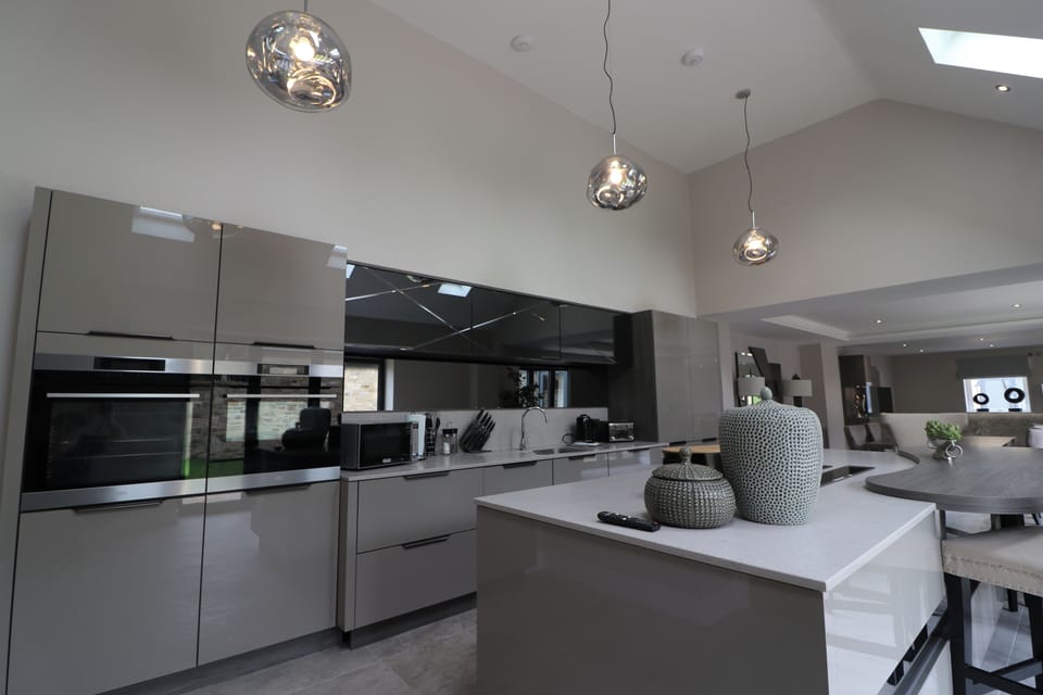 House | Private kitchen | Fridge, microwave, oven, stovetop