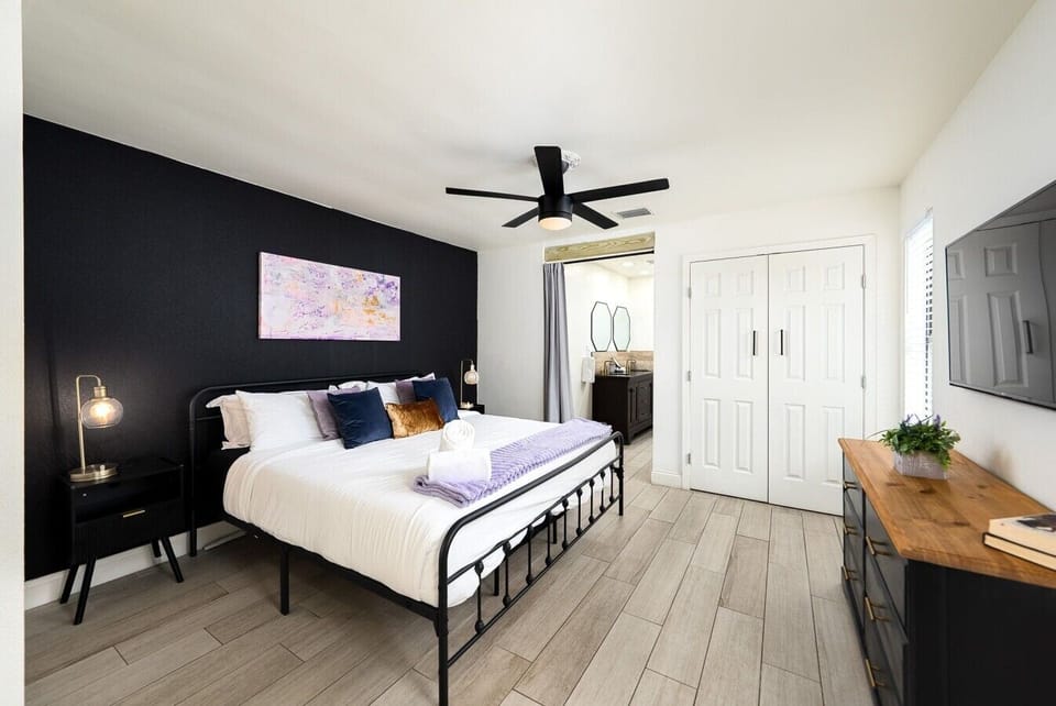 Master Bedroom King