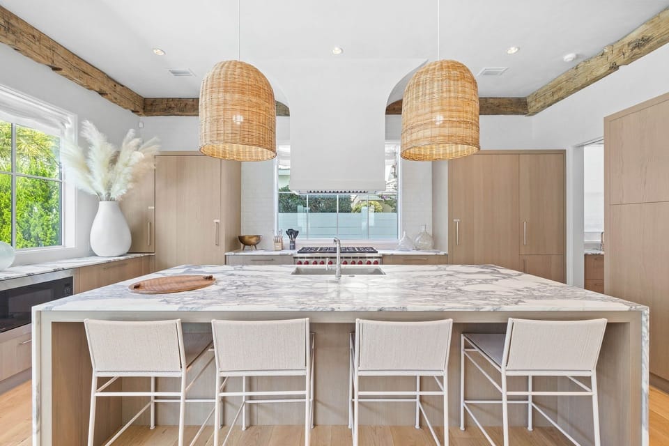 House, 5 Bedrooms | Dining