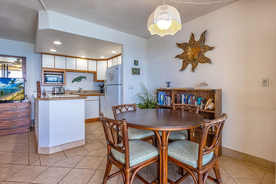 Condo, 1 Bedroom | Dining