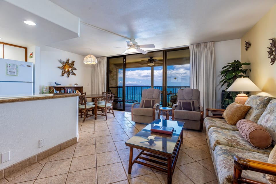 Condo, 1 Bedroom | Living area