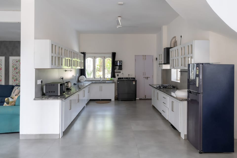 Luxury Villa, 4 Bedrooms, Sea View | Private kitchen | Dining tables