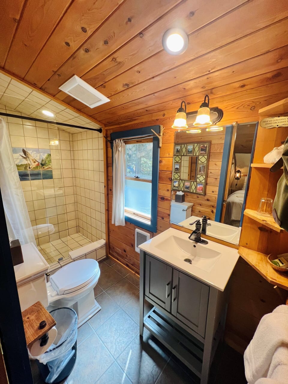 The Cottage Inn Hotel in Tahoe City