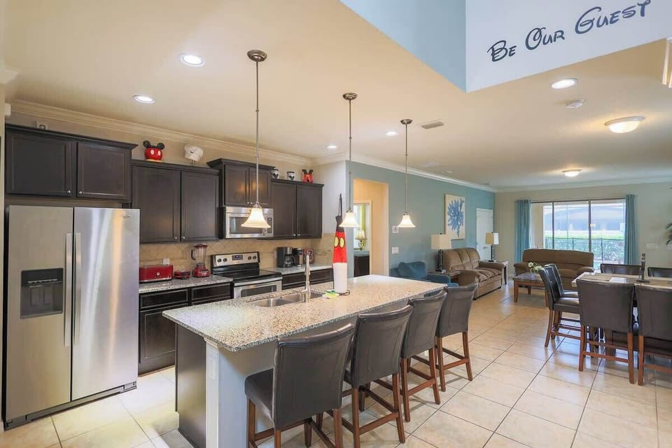 Open floor plan to entertain
