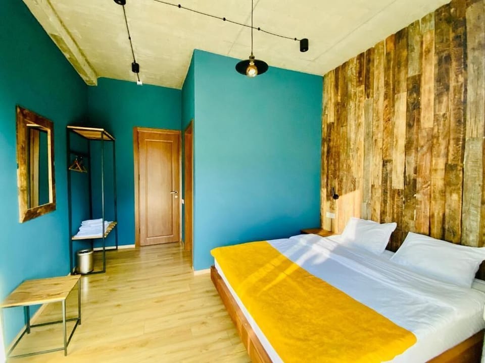 Comfort Double Room, Mountain View | Soundproofing, iron/ironing board, free WiFi