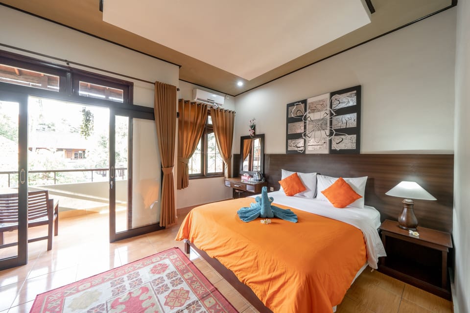 Deluxe Room, 1 Bedroom | Desk, free WiFi, bed sheets