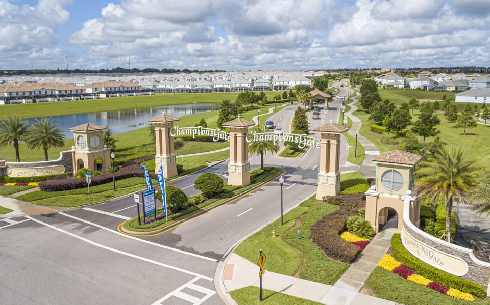 The entrance of the community and a preview of  the neighborhood.
