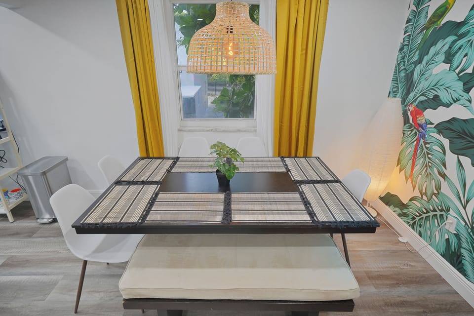 Comfort Apartment | Dining room
