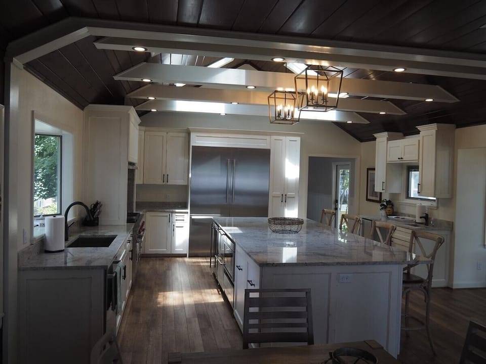 OVERVIEW:  The huge, newly remodeled, and gorgeous luxury kitchen!
