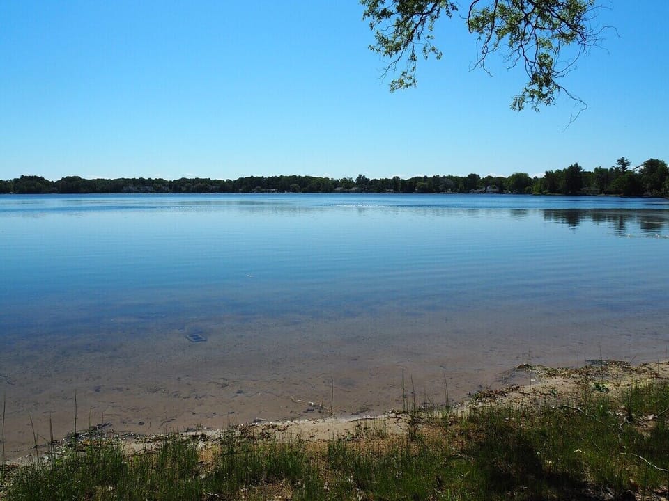 EXTERIOR:  The lake has a wonderful sandy bottom, which is great for kids (and adults ;-) to play in!