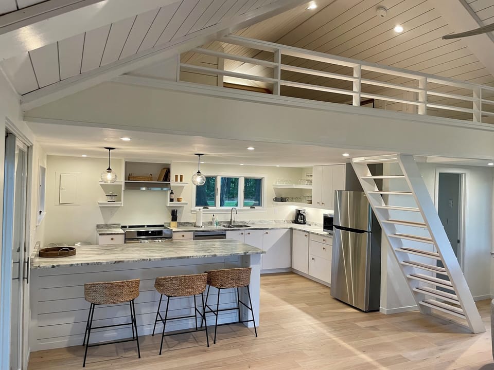 Fully updated kitchen