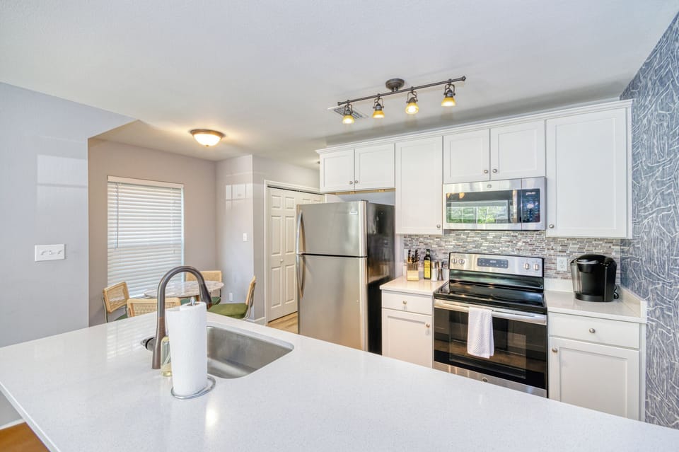 Kitchen sink at the kitchen island