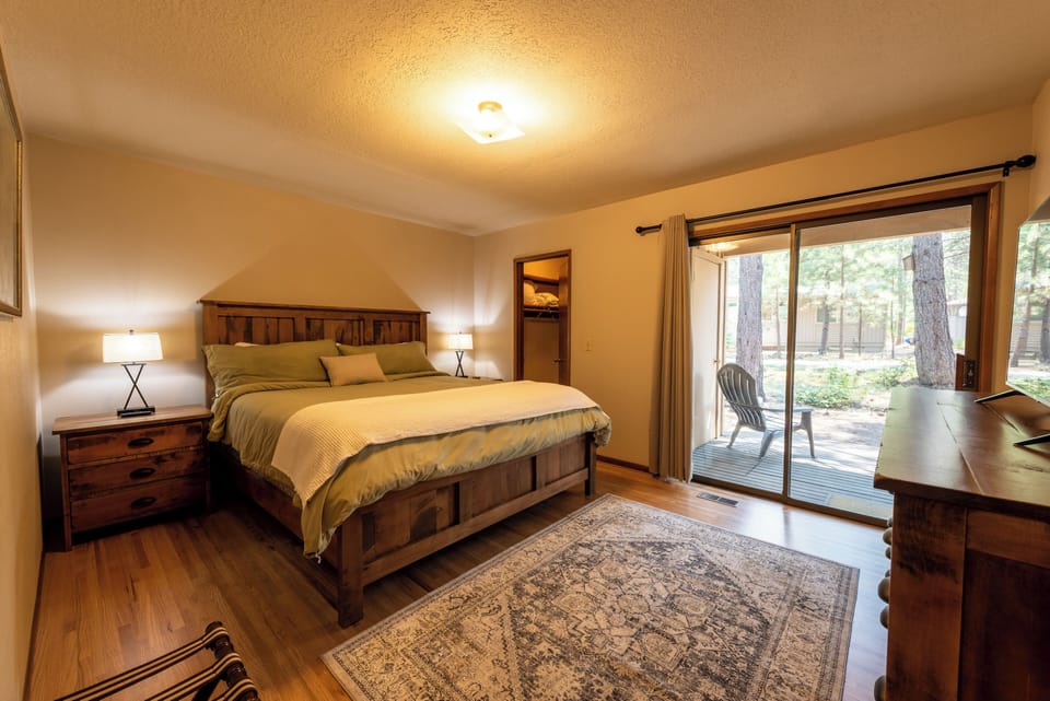 California King traditional style spring mattress bed.