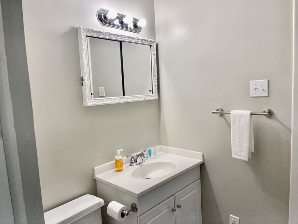 Modern Bathroom Designed for Comfort