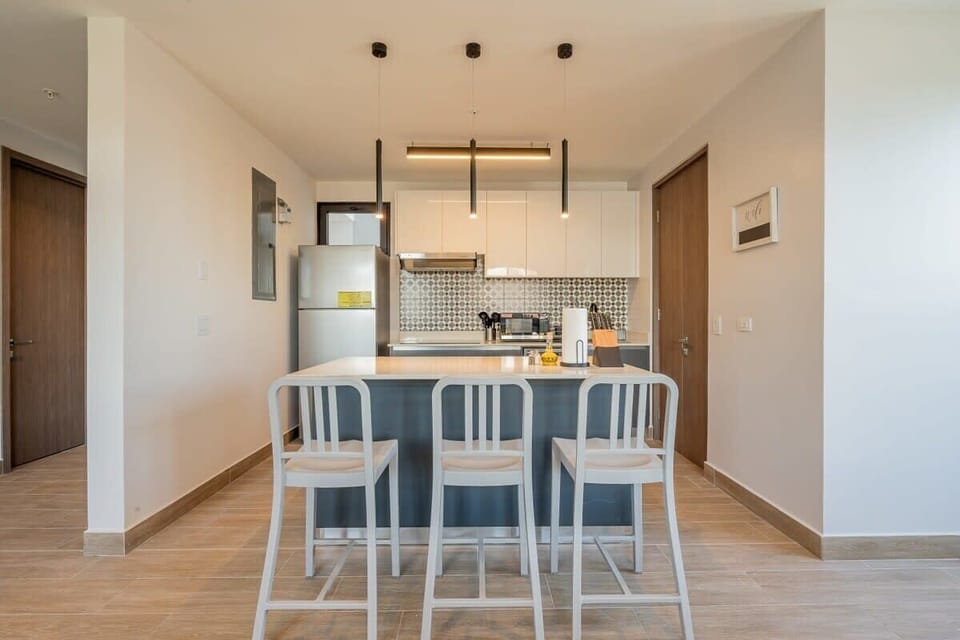 Kitchen bar