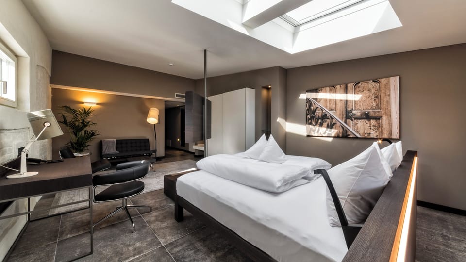 Design Double Room | In-room safe, individually decorated, desk, laptop workspace