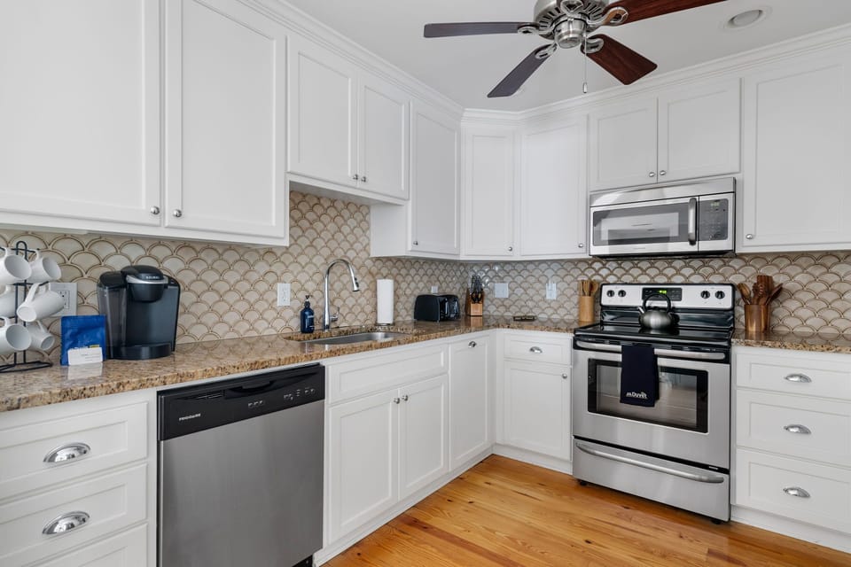 Fully Stocked Kitchen