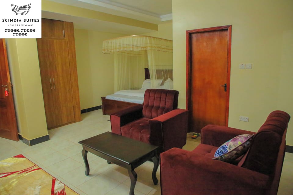 Deluxe Room | Living area
