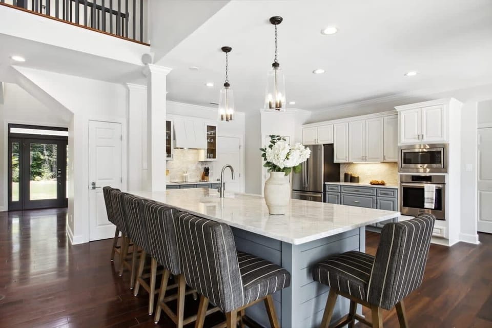 Open Concept Chef's  Kitchen | First Floor | Fully Equipped | Gas Range | Bar Seating