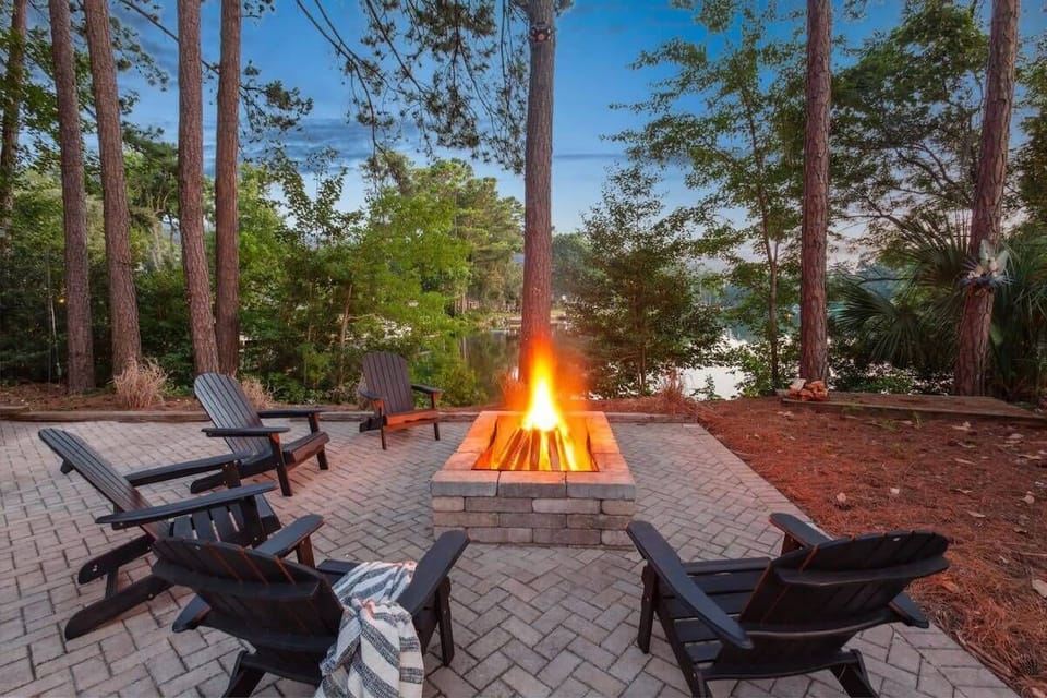 Private Outdoor Area | Verandah | Outdoor Seating | Lake Views | Fire Pit | First Floor