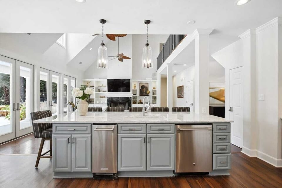 Open Concept Chef's  Kitchen | First Floor | Fully Equipped | Gas Range | Bar Seating