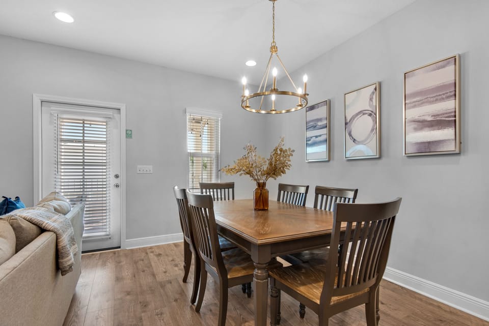 Dining table seats 6