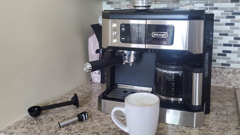 Expresso and drip coffee maker.
