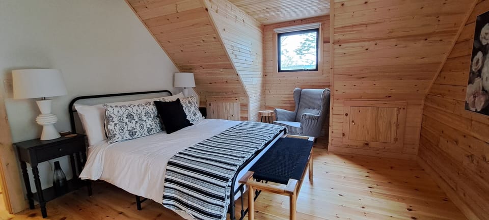 Master bedroom (upstairs)
