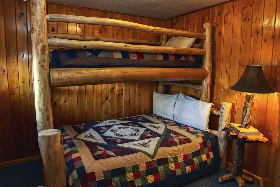 Cabin, 2 Bedrooms | 2 bedrooms, free WiFi
