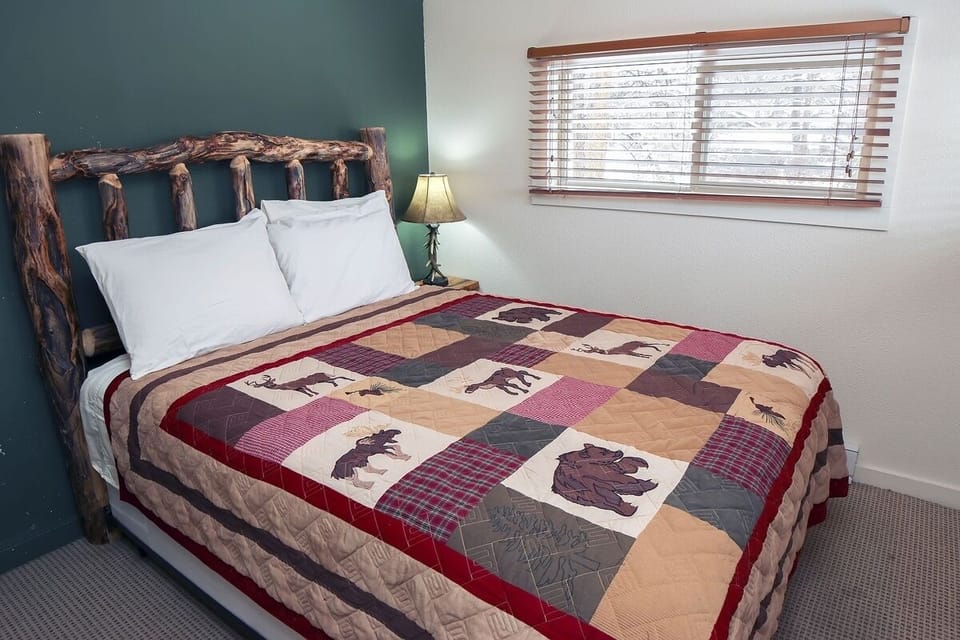 Cabin, 1 Bedroom | 1 bedroom, free WiFi