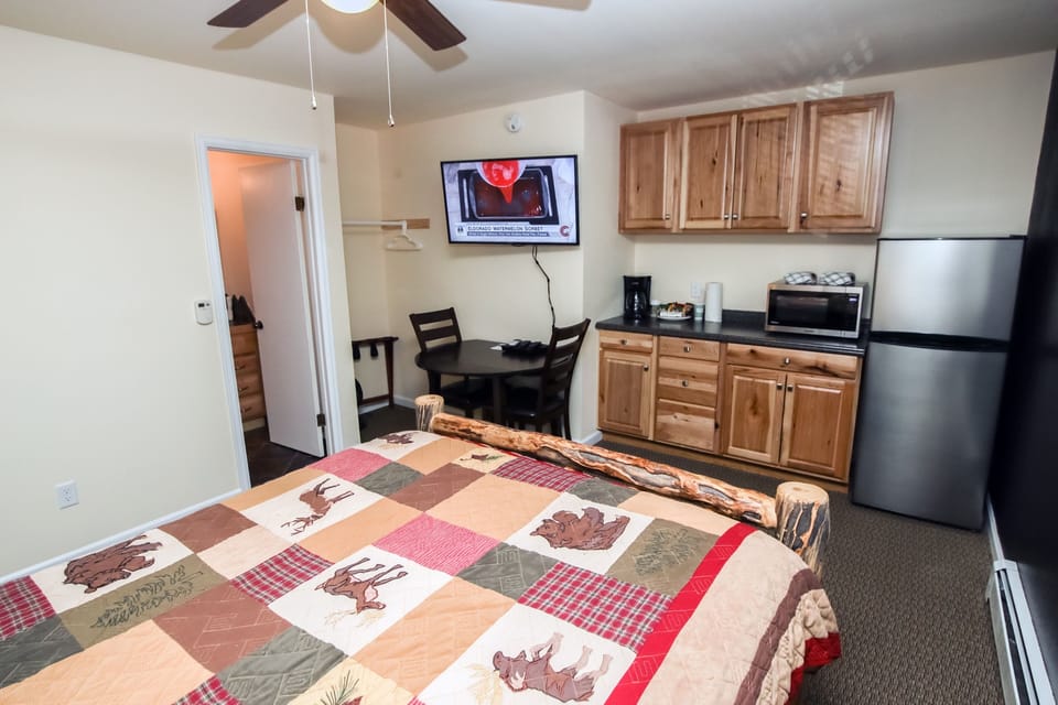 Fawn Valley Inn: 294 1 Bedroom Condo Apartment in Estes Park