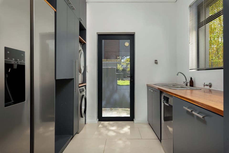 Luxury Villa | Private kitchen | Fridge, microwave, oven, stovetop