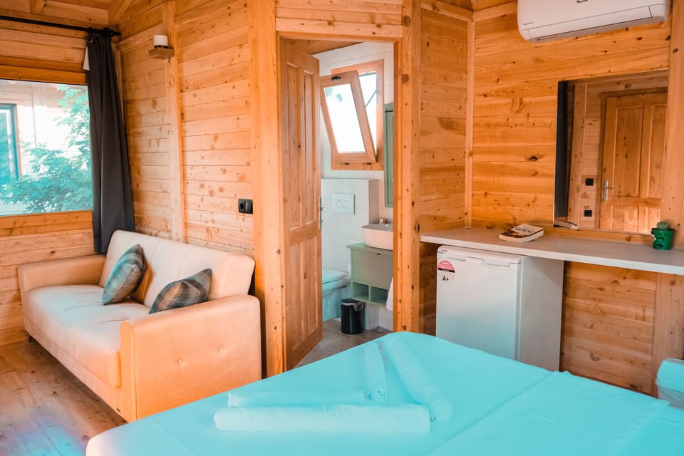 Economy Bungalow, Non Smoking, Garden View | 1 bedroom, desk, laptop workspace