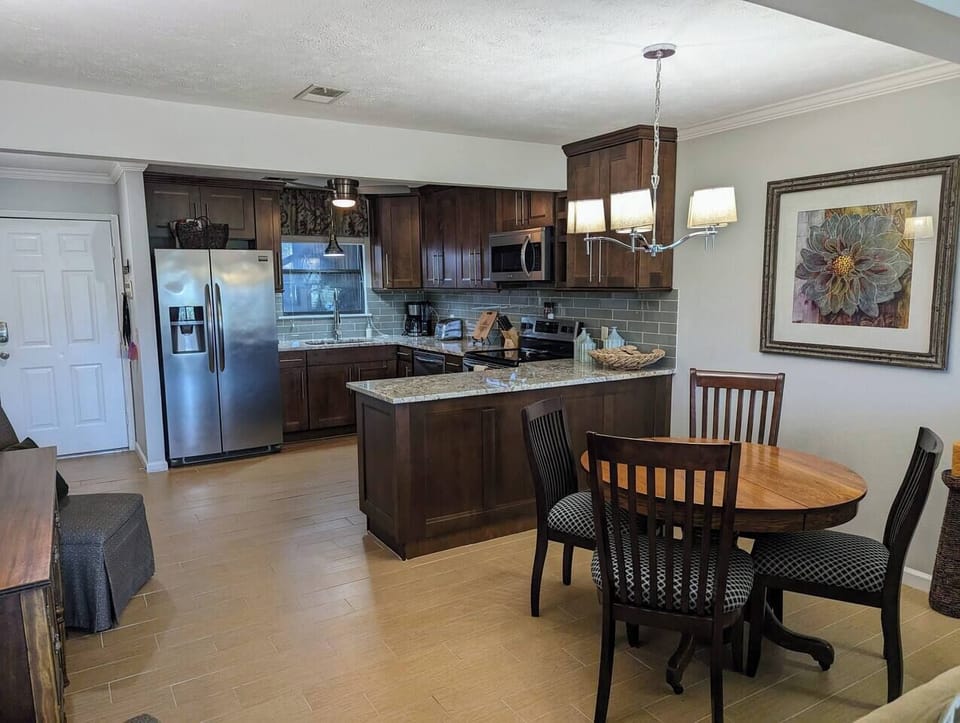 Fully equipped kitchen