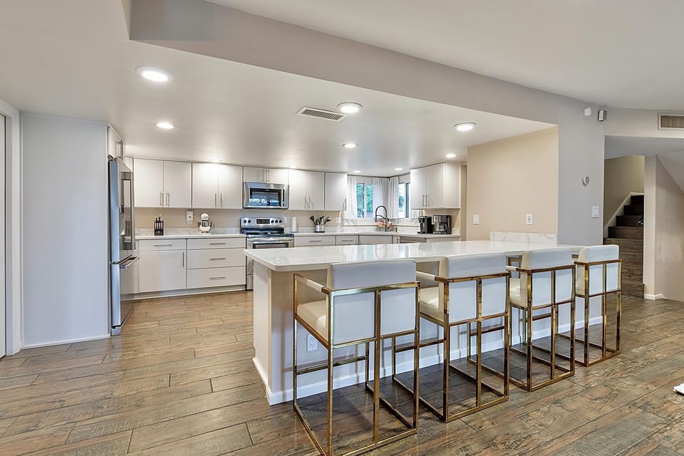 Open kitchen which makes for great memories. Entertain friends while cooking 