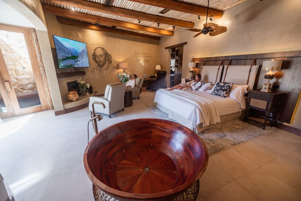 Grand Suite | Egyptian cotton sheets, premium bedding, down comforters, pillowtop beds