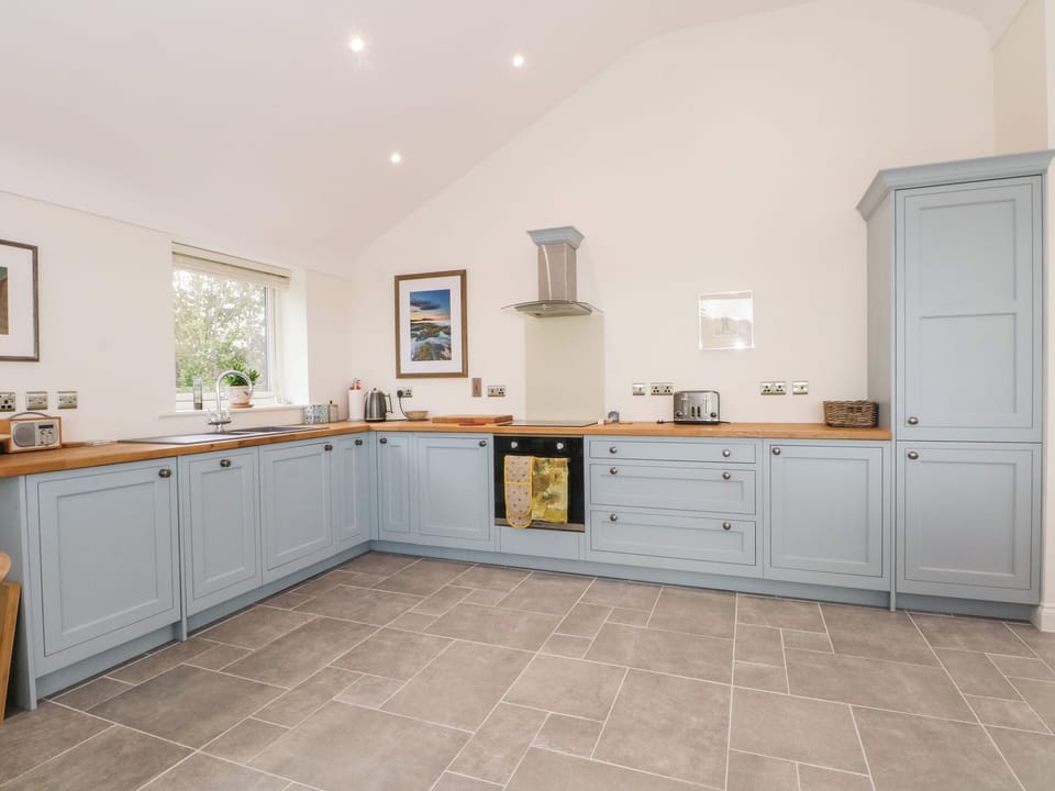 Fridge, dishwasher, electric kettle, toaster