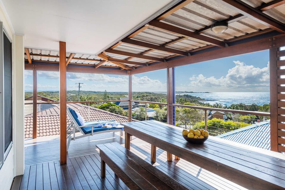 Beachies - Angourie accommodation with ocean views - Upstairs rear balcony with ocean views