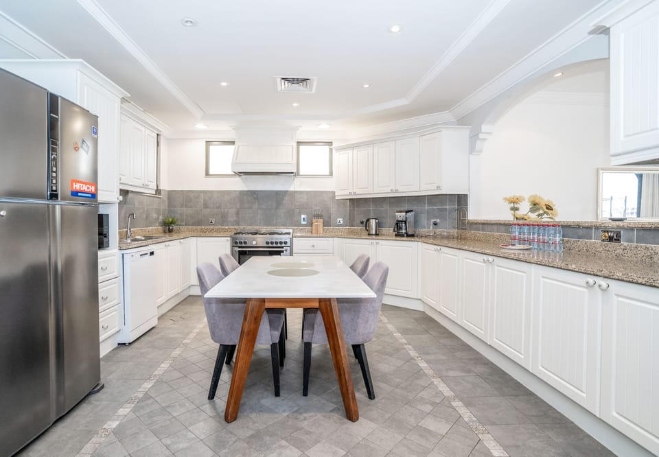 Family Villa | Private kitchen | Microwave, oven, dishwasher, toaster