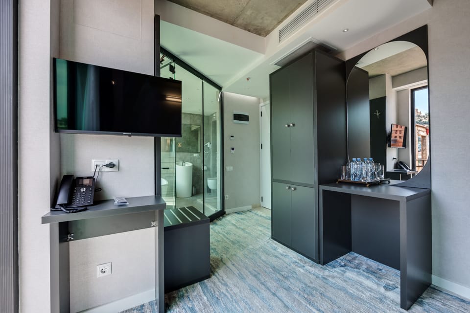 Deluxe Double Room | Minibar, desk, laptop workspace, soundproofing