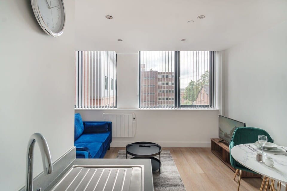 Bedroom (Studio)